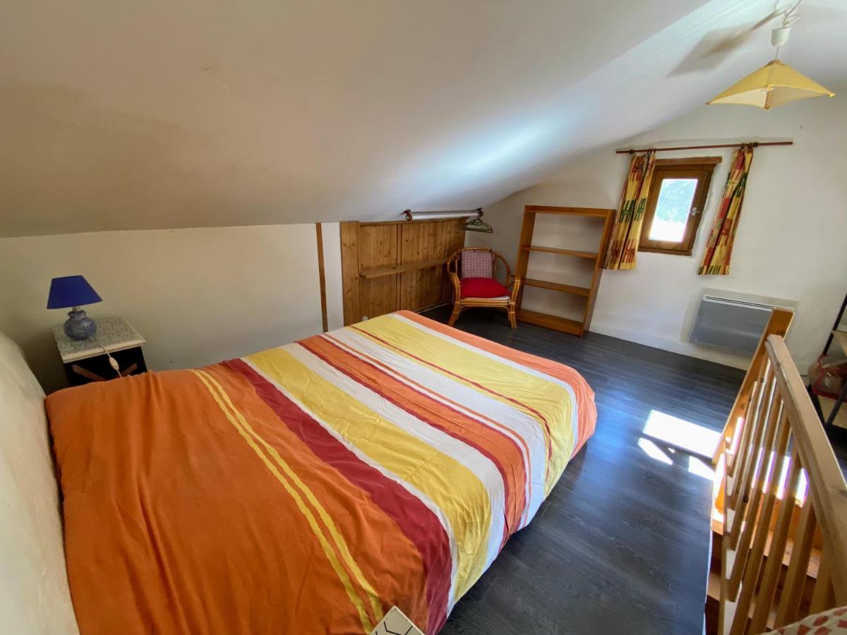 Gite De La Chabespa, Belle Vue, Au Calme Sigottier Bagian luar foto